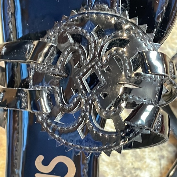 Circus by Sam Edelman Thong Sandals. Girls Size 5. Shiny Black. GUC - Picture 5 of 9